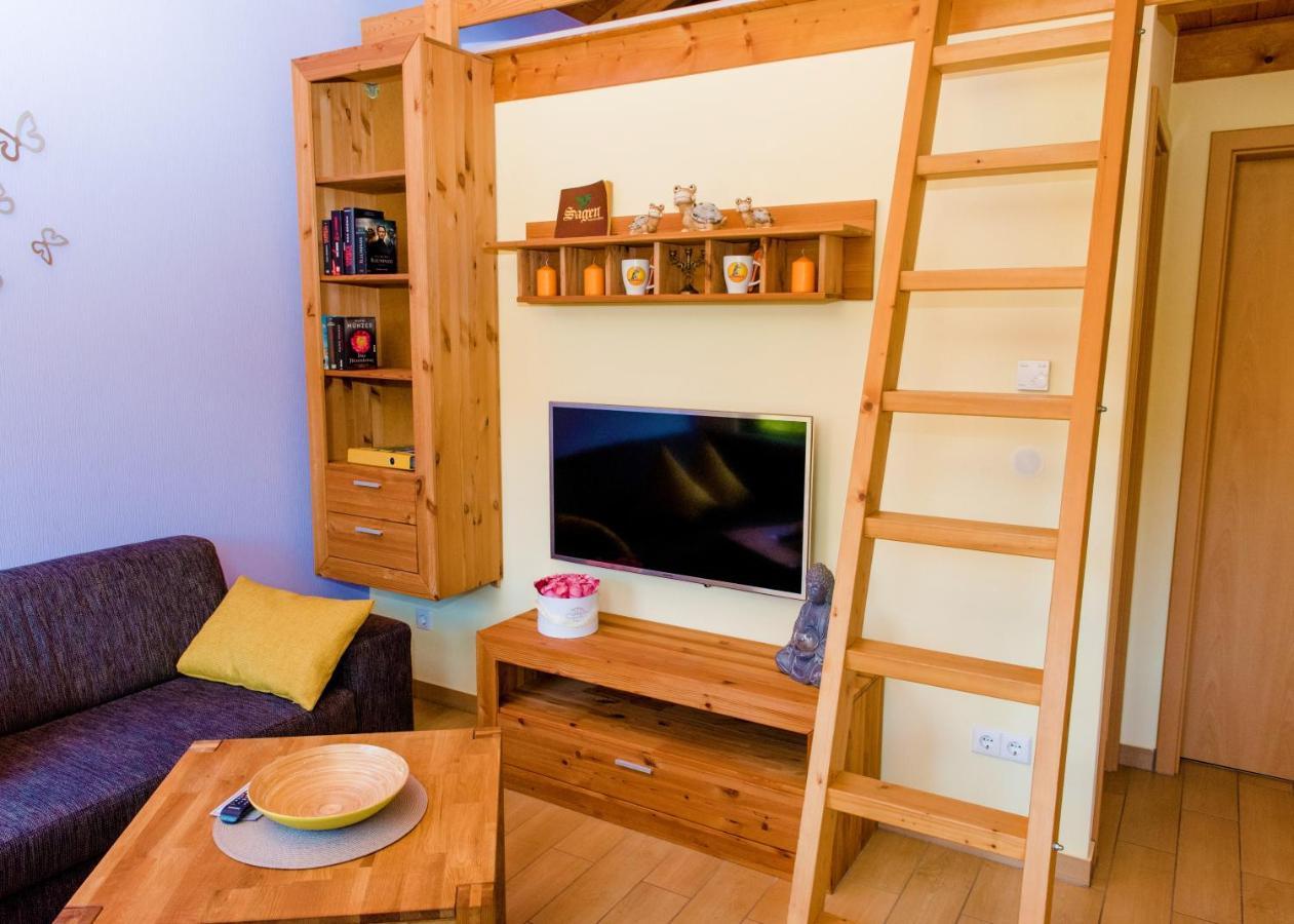 Ferienhaus Hexenschlummer - Schlafzimmer und romantischer Schlafboden Thale Exterior foto