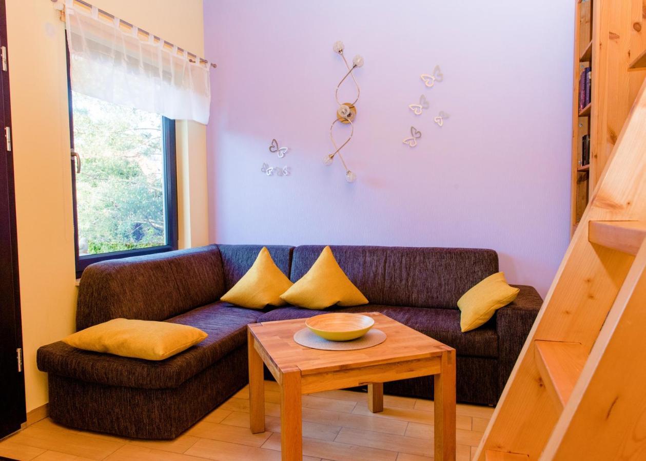 Ferienhaus Hexenschlummer - Schlafzimmer und romantischer Schlafboden Thale Exterior foto
